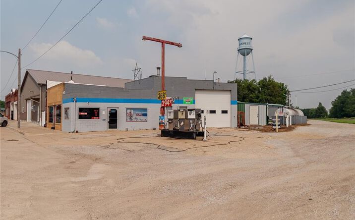 Pictures of Retail property located at 508 Main Street, Everest, KS 66424 for sales - image #1