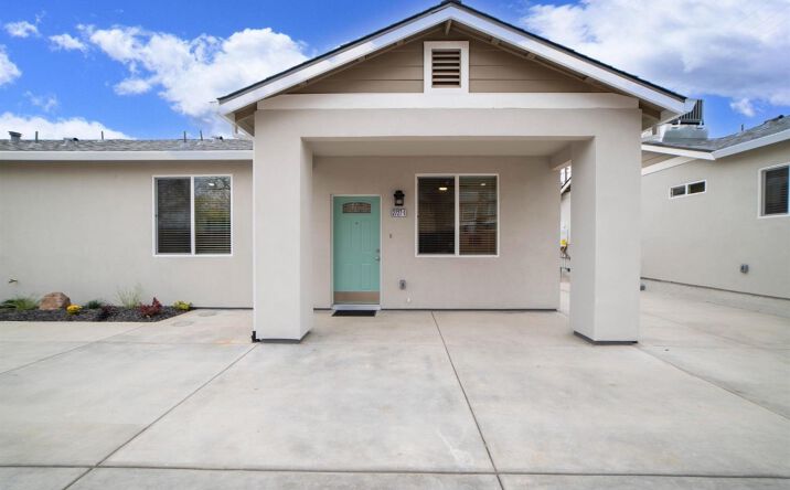 image of property at 2729 RIO LINDA BLVD Sacramento CA 95815-1728