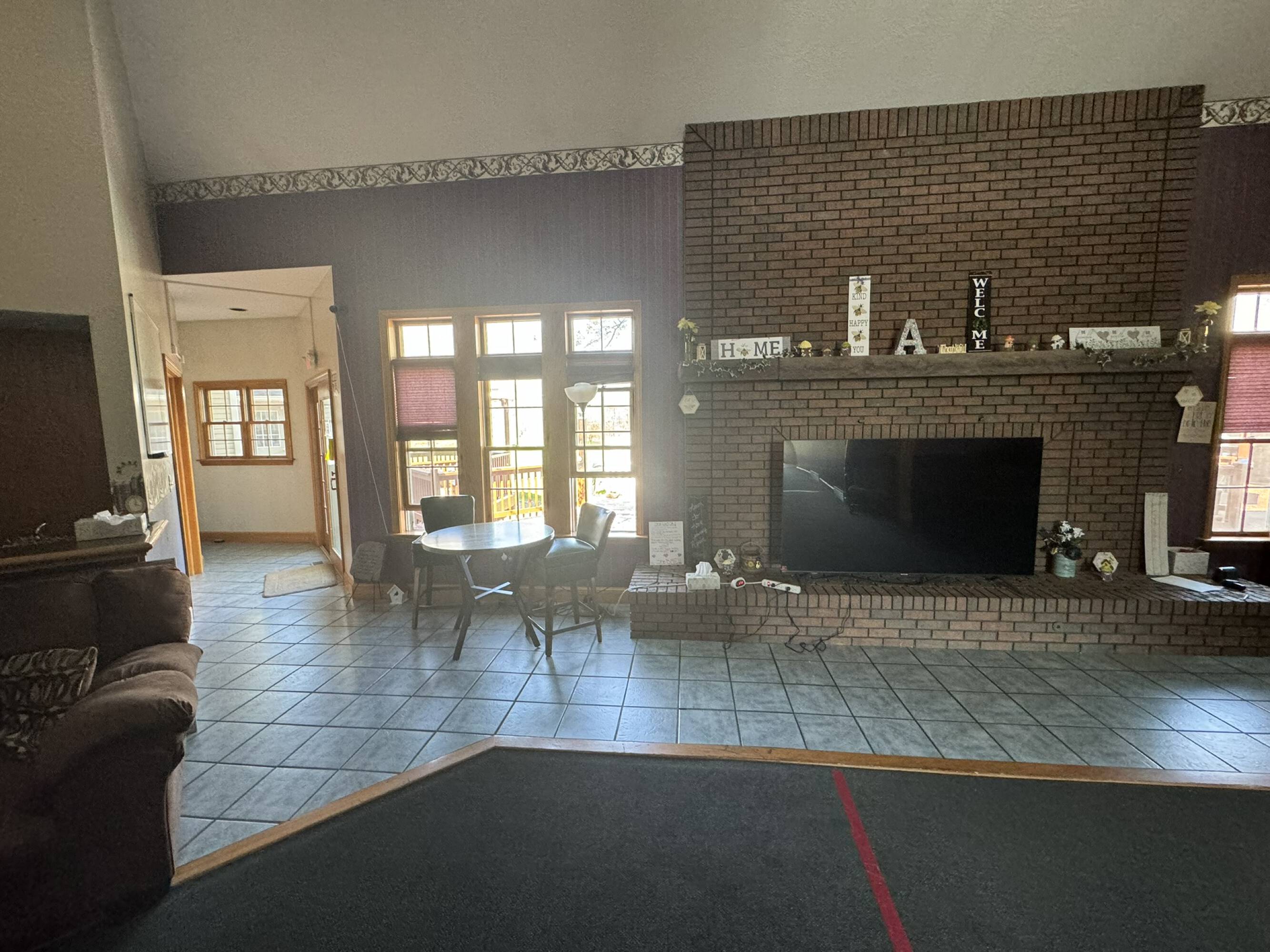 1173 Manchester Ave. SW, North Lawrence, OH 44666 | Crexi.com