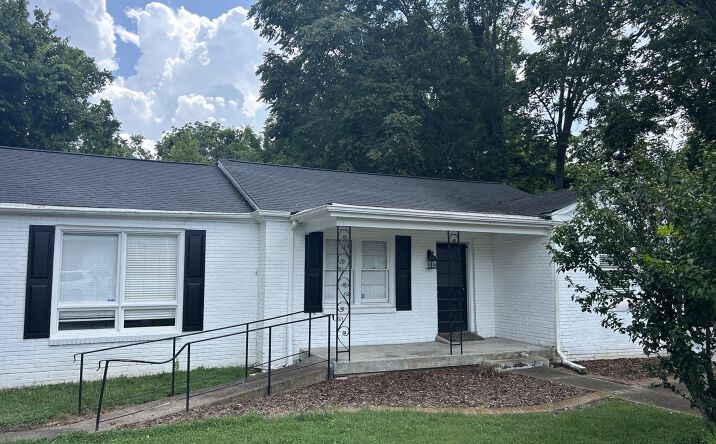 Pictures of Office property located at 1191 W Main St, Franklin, TN 37064 for sales - image #1