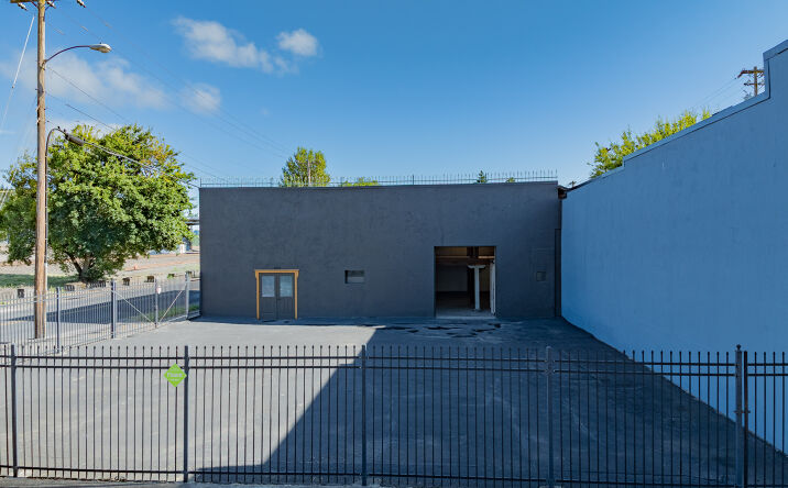 Pictures of Industrial, Mixed Use, Retail property located at 103 Allen St, Kelso, WA 98626 for sales - image #1