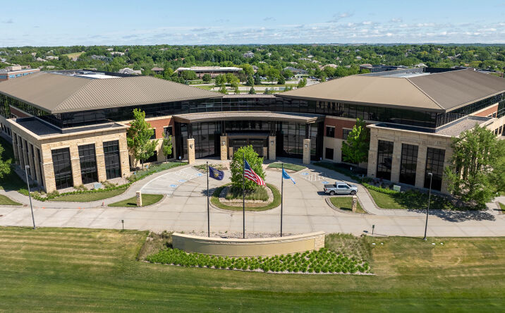 Pictures of Office property located at 13505 California St, Omaha, NE 68154 for sales - image #1