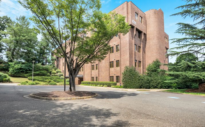 Pictures of Office property located at 611 S Carlin Springs Rd Suite 504/506, Arlington, VA 22204 for sales - image #1