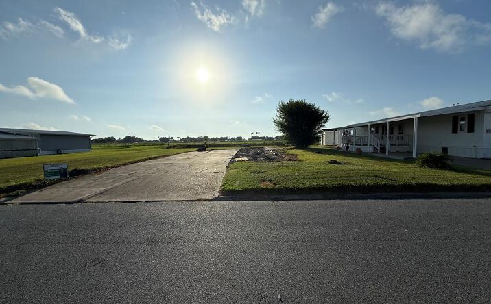 Pictures of Land property located at 27417 International, La Feria, TX 78559 for sales - image #1