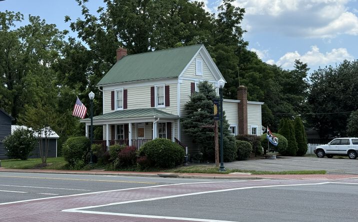 Pictures of Office, Retail property located at 14891 Washington St, Haymarket, VA 20169 for sales - image #1