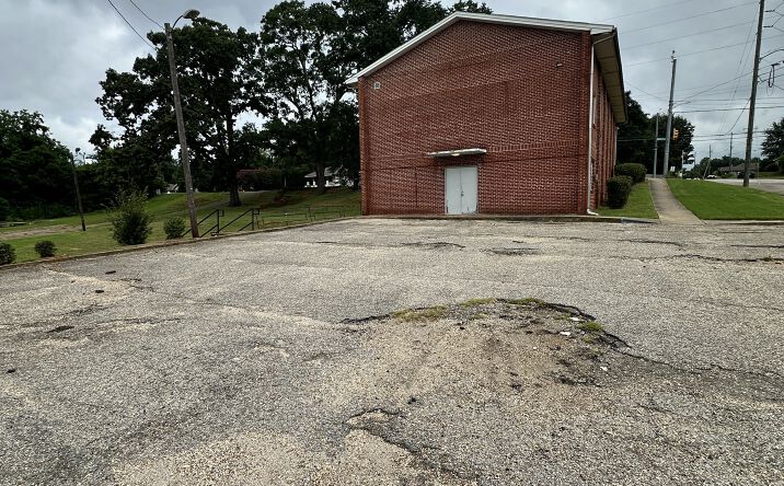 Pictures of Office, Land, Retail property located at 2840 Highland Ave, Montgomery, AL 36107 for sales - image #1