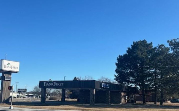 Pictures of Retail, Office property located at 1207 and 1211 Riverside Blvd, Norfolk, NE 68701 for sales - image #1