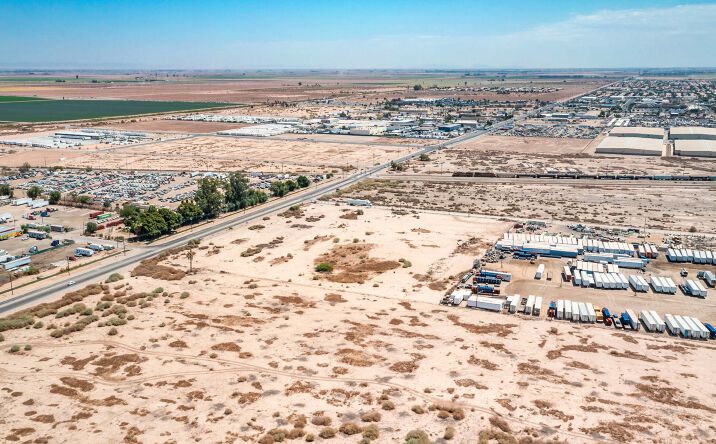 Pictures of Land property located at 237-241 W Cole Blvd, Calexico, CA 92231 for sales - image #1