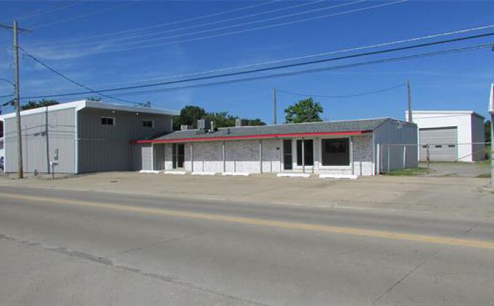 Pictures of Mixed Use, Office, Retail, Special Purpose property located at 1907 N 11th St, Muskogee, OK 74401 for sales - image #1