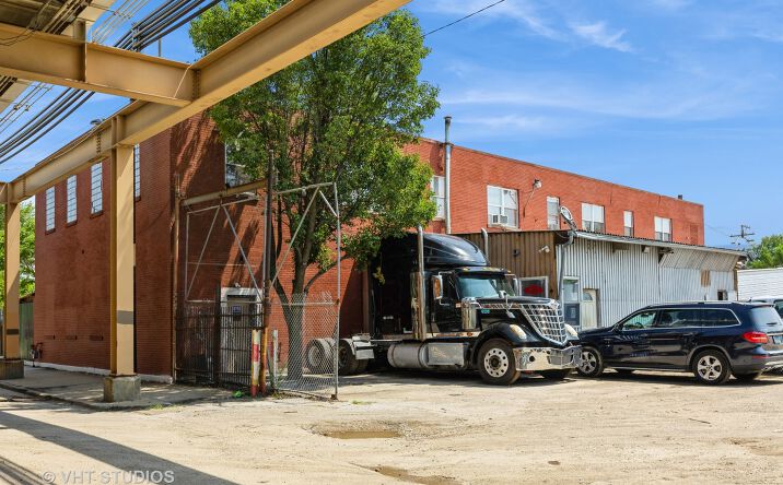 Pictures of Industrial property located at 5125 W Lake Street, Chicago, IL 60644 for sales - image #1