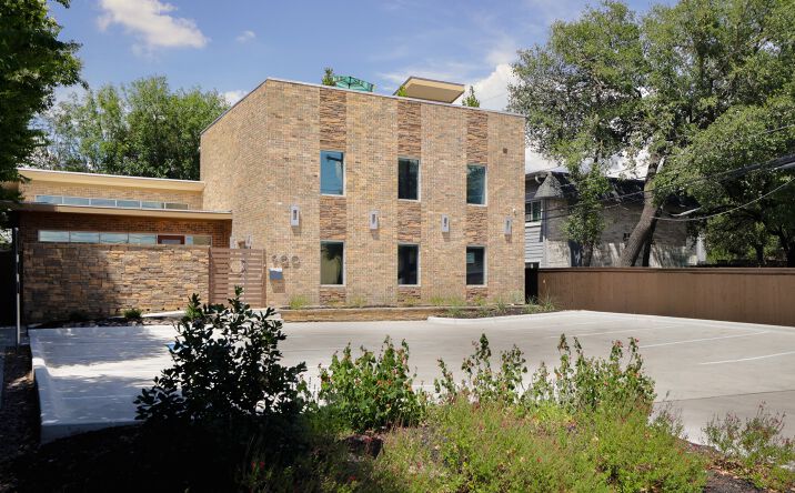 Pictures of Office property located at 900 W N Loop Blvd, Austin, TX 78756 for sales - image #1