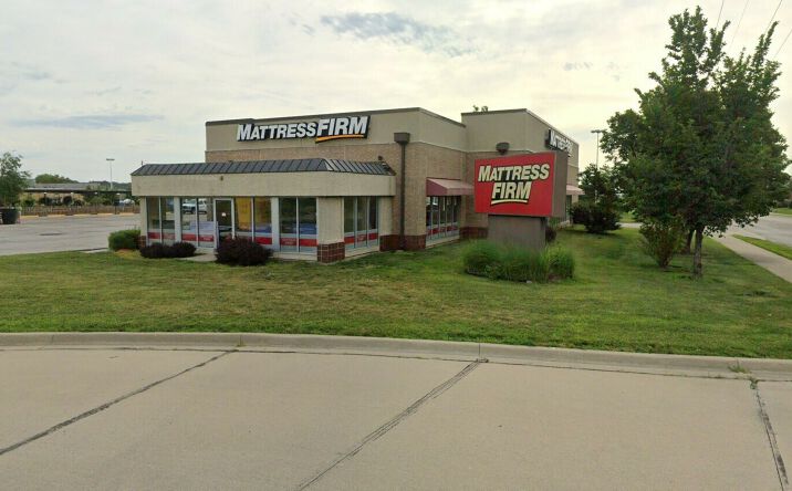Pictures of Retail property located at 3220 Iowa St, Lawrence, KS 66046 for sales - image #1
