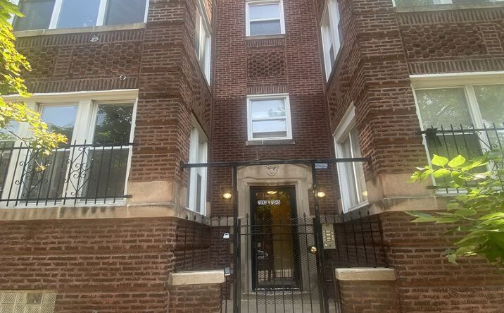 image of property at 7043 S CLYDE AVE # 45 Chicago IL 60649-7409