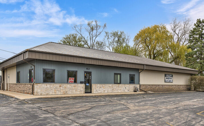 Pictures of Industrial, Office, Retail property located at 1550 Green Bay Road, North Chicago, IL 60064 for sales - image #1