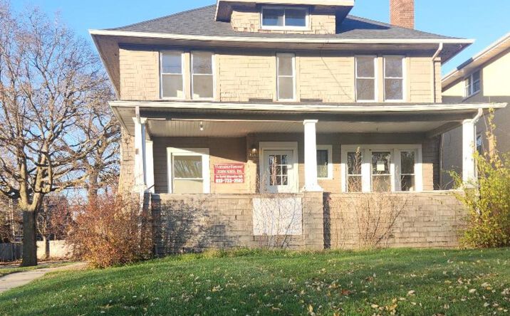 Pictures of Multifamily property located at 345 Augusta Avenue, DeKalb, IL 60115 for sales - image #1