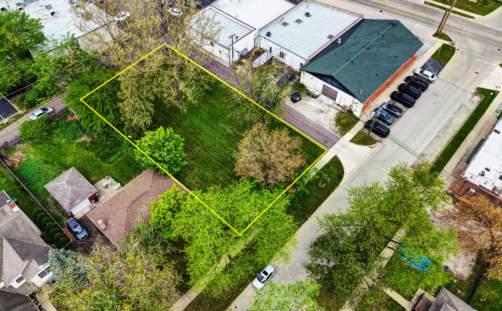 Pictures of Land property located at 260 N Linden Avenue, Westmont, IL 60559 for sales - image #1