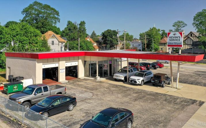 Pictures of Business for Sale, Retail, Mixed Use property located at 201 S 2nd Street, St. Charles, IL 60174 for sales - image #1