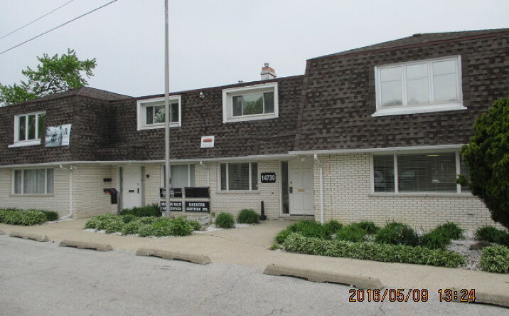 image of property at 14730 KILBOURNE AVE Midlothian IL 60445-3392