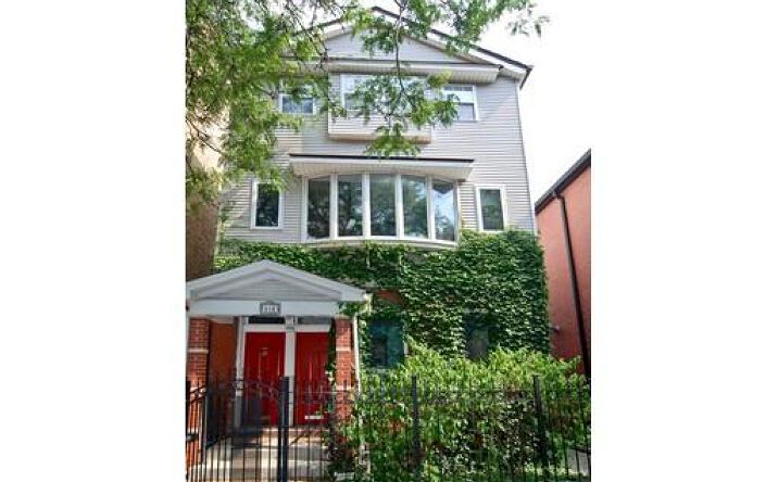 image of property at 616 W WILLOW ST Chicago IL 60614-5122