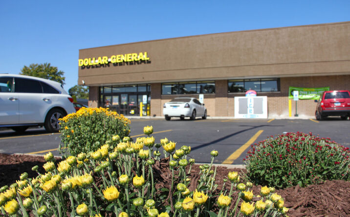 Pictures of Retail property located at 626 River Oaks Drive, Calumet City, IL 60409 for sales - image #1
