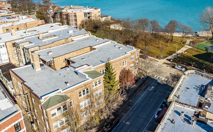 image of property at 7700 N EASTLAKE TER Chicago IL 60626-1372