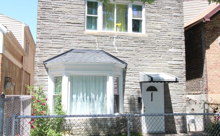 image of property at 2436 W THOMAS ST Chicago IL 60622-3531