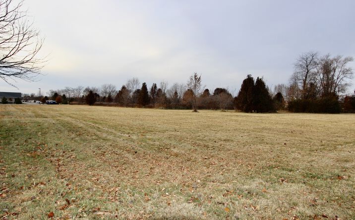 Pictures of Land, Multifamily property located at 1180 Lakewood Drive, Morris, IL 60450 for sales - image #1