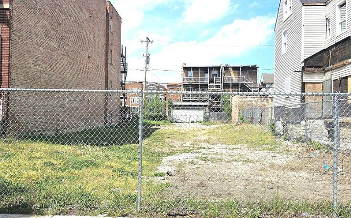 Pictures of Land, Multifamily property located at 1524 E Marquette Road, Chicago, IL 60637 for sales - image #1