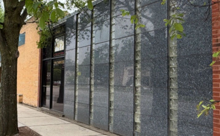 Pictures of Office property located at 5307 W Devon Avenue, Chicago, IL 60646 for sales - image #1