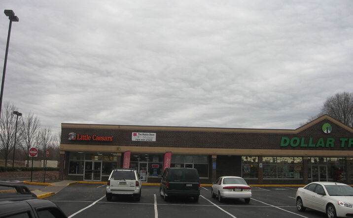 Pictures of Retail property located at 1950 E State St, Hermitage, PA 16148 for sales - image #1