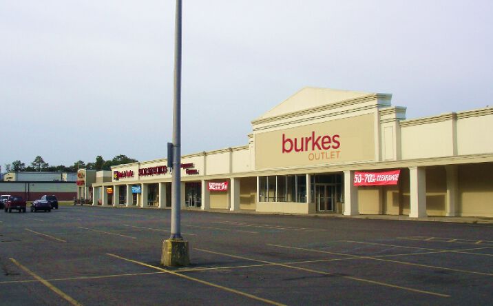 Pictures of Retail property located at 164 WV-2, New Martinsville, WV 26155 for sales - image #1