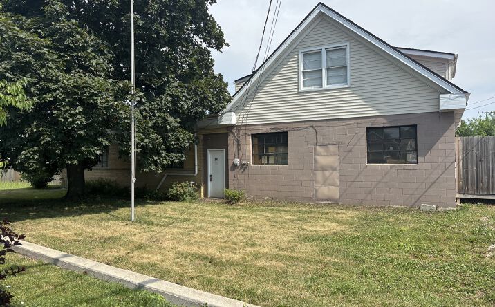 Pictures of Industrial property located at 341-345 E Potter Street, Wood Dale, IL 60191 for sales - image #1