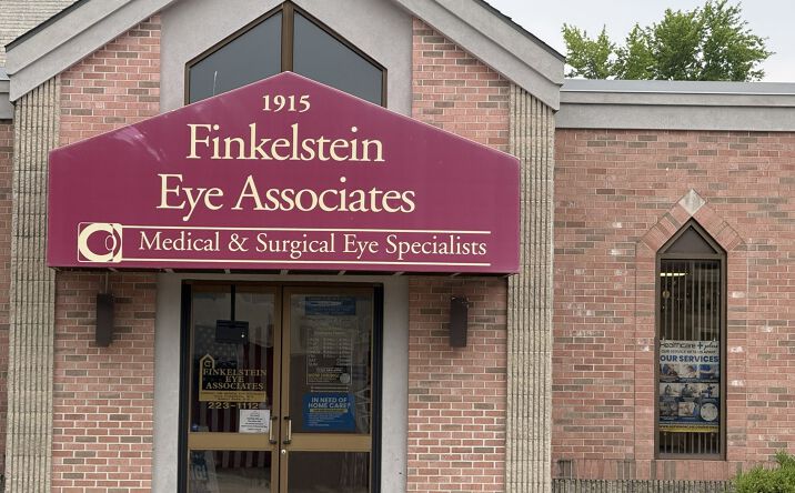 Pictures of Office property located at 1915 4th Street, Peru, IL 61354 for sales - image #1