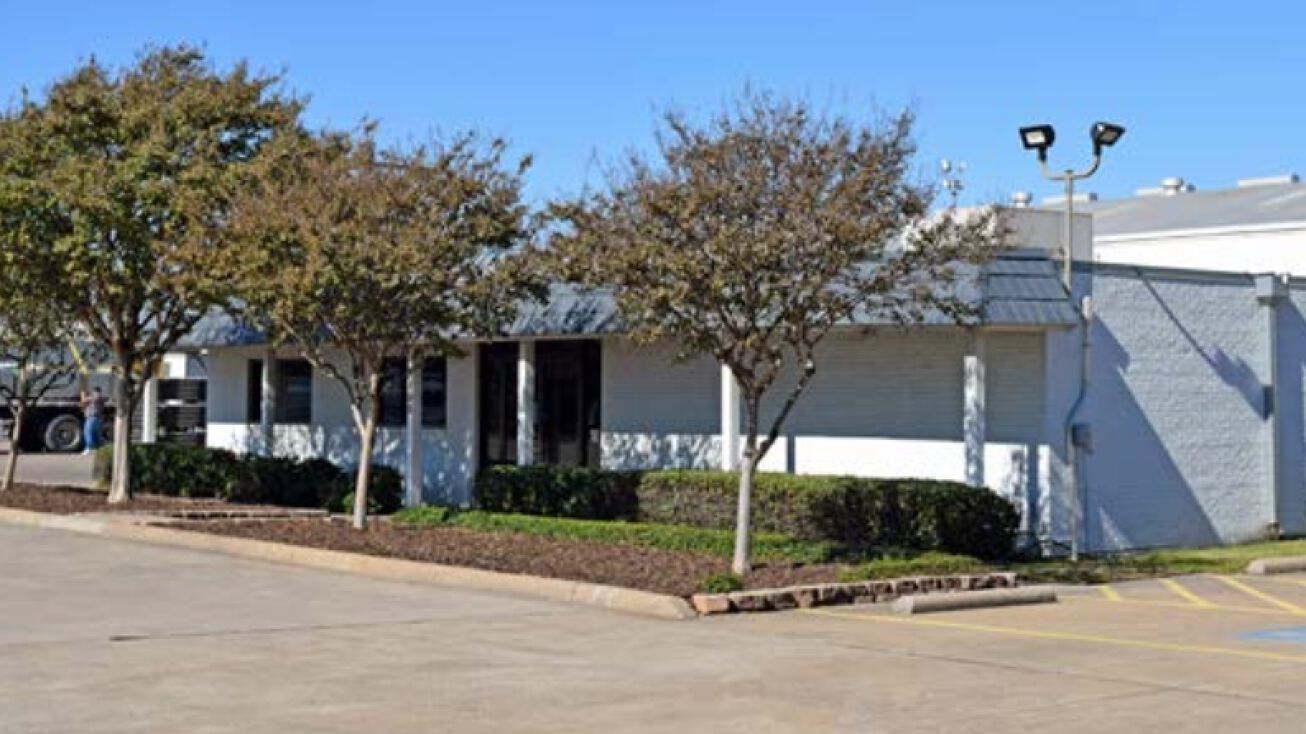 3835 Singleton Blvd, Dallas, TX 75212