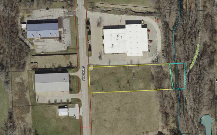 Pictures of Land property located at 0 Grand Ave, Davenport, IA 52807 for sales - image #1