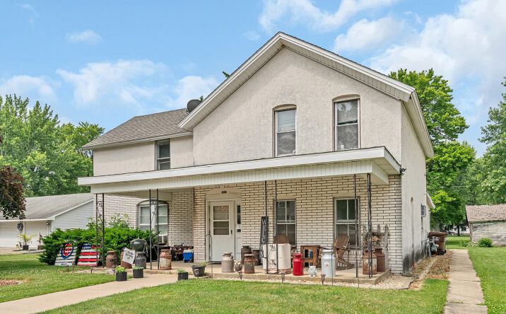 Pictures of Multifamily property located at 107 N Elm Street, Gardner, IL 60424 for sales - image #1