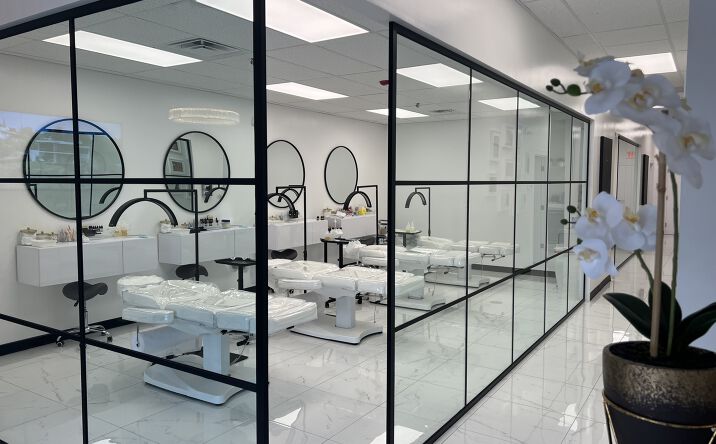 Pictures of Business for Sale, Retail property located at 4701 N Cumberland Avenue 30, Norridge, IL 60706 for sales - image #1