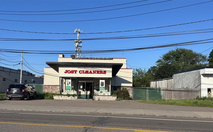 Pictures of Mixed Use, Retail property located at 230 N Main Street, Islip, NY 11782 for sales - image #1
