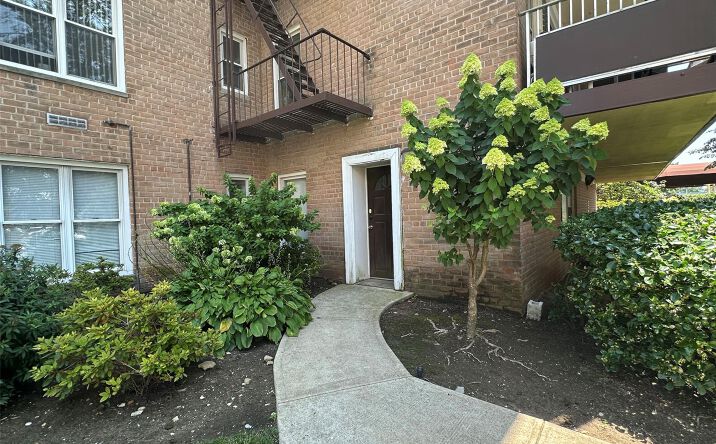 Pictures of Office property located at 21230 23rd Avenue 2J, New York, NY 11360 for sales - image #1