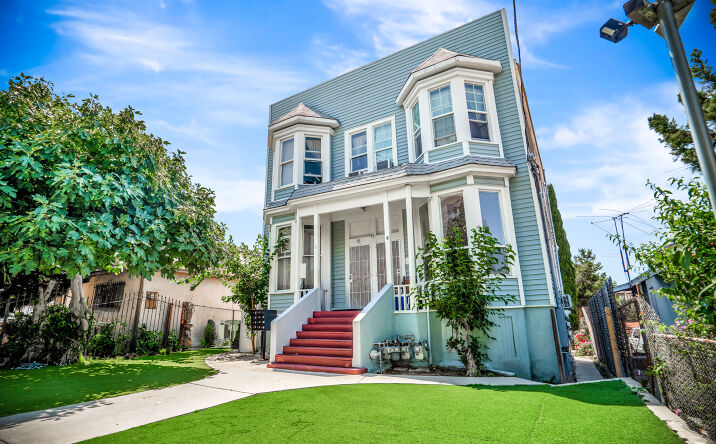 Pictures of Multifamily property located at 333 N Union Ave, Los Angeles, CA 90026 for sales - image #1