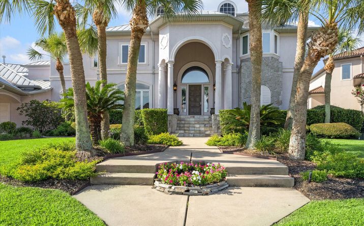Pictures of Hospitality, Land, Mixed Use property located at 1818 Ray Shell Court, Seabrook, TX 77586 for sales - image #1