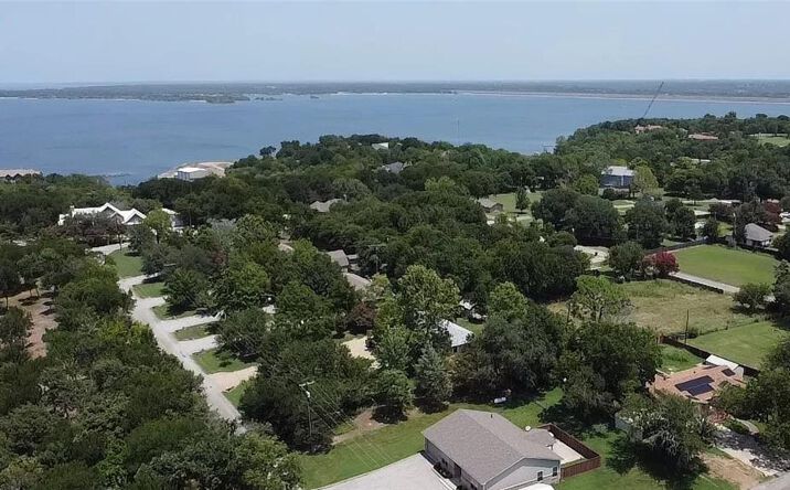 Pictures of Land property located at TBD Thompson Heights Dr, Denison, TX 75020 for sales - image #1