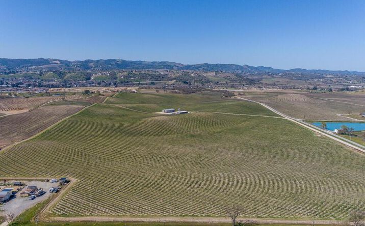 Pictures of Land property located at 3925 Buena Vista Dr, Paso Robles, CA 93446 for sales - image #1