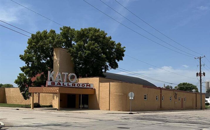 Pictures of Hospitality, Special Purpose property located at 200 Chestnut Street, Mankato, MN 56001 for sales - image #1