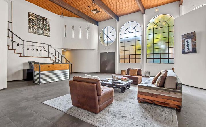 Pictures of Office property located at 1108-1112½ Tamarind Ave, Los Angeles, CA 90038 for sales - image #1