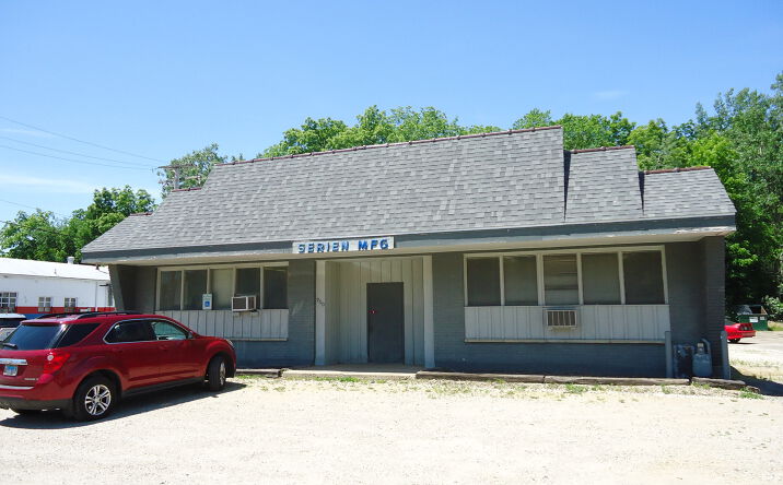 Pictures of Industrial property located at 900 S Eastwood Drive, Woodstock, IL 60098 for sales - image #1