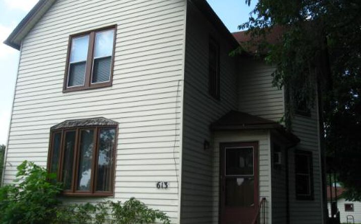 image of property at 613 W JEFFERSON ST Joliet IL 60435-7621