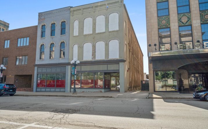 Pictures of Mixed Use property located at 208-210 N Center Street, Bloomington, IL 61701 for sales - image #1