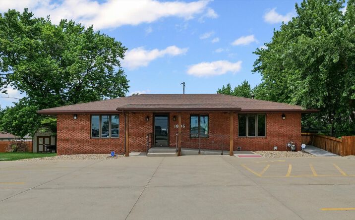 Pictures of Office property located at 1806 E Empire Street, Bloomington, IL 61704 for sales - image #1