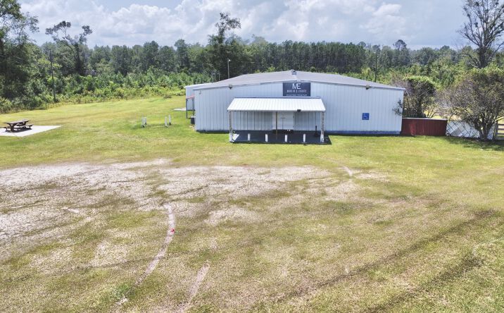 Pictures of Mixed Use property located at 94 Old Douglas Rd, Hazlehurst, GA 31539 for sales - image #1